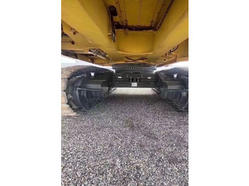 Crawler excavator KOMATSU PC2000 MINING EXCAVATOR: picture 5