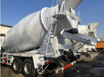 Concrete mixer truck SINOTRUK HOWO