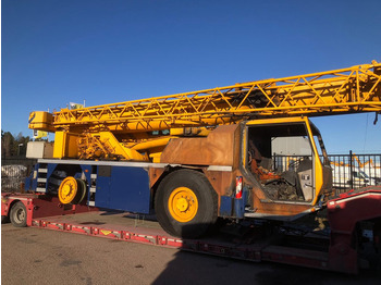 All terrain crane LIEBHERR LTM 1030/2