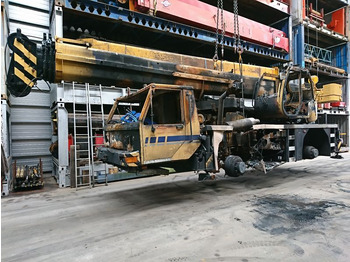 Mobile crane TEREX
