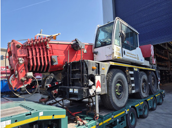 Mobile crane TEREX