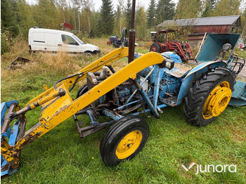 Farm tractor FORD
