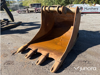 Excavator bucket