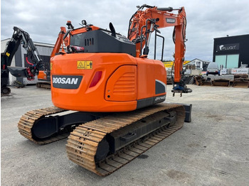 Crawler excavator Doosan DX 140 LCR-5 Pyörittäjällä: picture 5