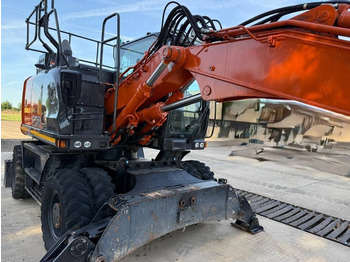 Wheel excavator Hitachi ZX 135 W-7: picture 5