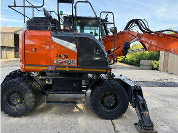 Wheel excavator Hitachi ZX 135 W-7: picture 4