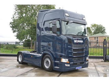 Tractor unit SCANIA S 450