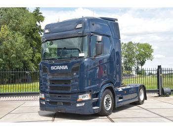 Tractor unit SCANIA S 450