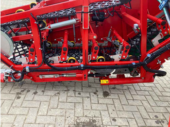 Grape harvesting machine ASA-Lift ASA Lift TC1010E Single Row Trailed Cabbage Harvester: picture 5