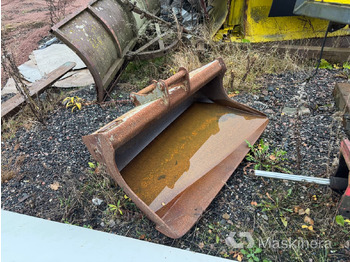 Excavator bucket