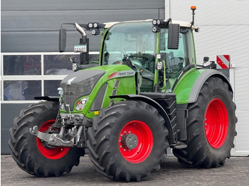 Farm tractor FENDT 724 Vario