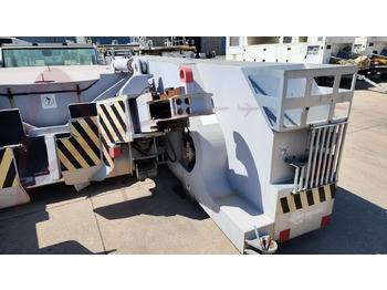 Pushback tractor JBT AEROTECH EXPEDITER 400: picture 4