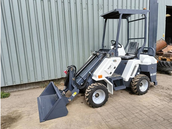 Compact track loader CAPTOK
