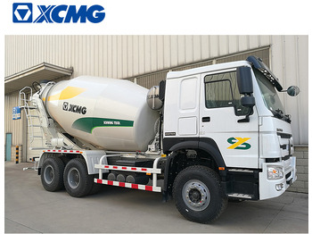 Concrete mixer truck XCMG