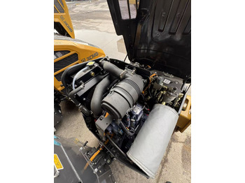 Mini roller XCMG small XD120 Double Drum Vibratory Road Roller: picture 5 Mini roller XCMG small XD120 Double Drum Vibratory Road Roller: picture 5