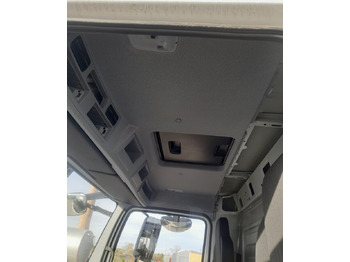 Cab and interior MERCEDES-BENZ Atego