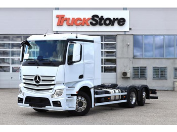 Cab chassis truck MERCEDES-BENZ Actros 2543