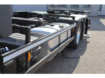 Container transporter/ Swap body truck Mercedes-Benz Actros 2553 L: picture 4 Container transporter/ Swap body truck Mercedes-Benz Actros 2553 L: picture 4