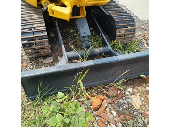 Mini excavator KOMATSU PC30: picture 3