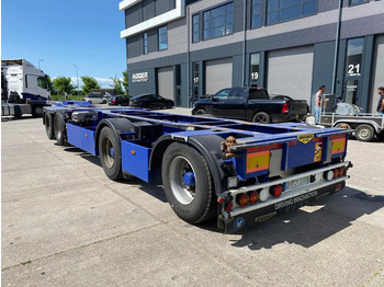 Container transporter/ Swap body semi-trailer Broshuis 2Connect 2AKCC / 4 Axles / 3x Steering Axle / 2x Lift Axle: picture 3
