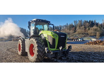 Farm tractor Claas Xerion 4500 Trac VC: picture 2