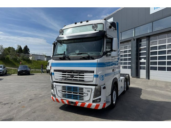 Tractor unit VOLVO FH16 750