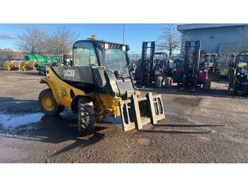 Telescopic handler JCB