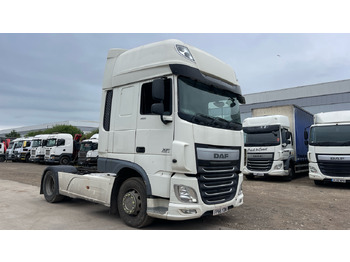 Tractor unit DAF XF 460