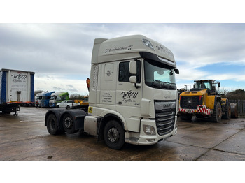 Tractor unit DAF XF 530