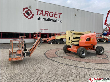 Articulated boom JLG