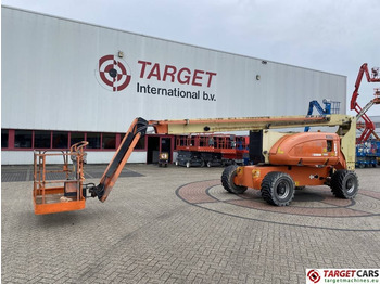 Articulated boom JLG