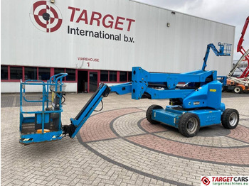 Articulated boom JLG