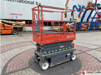 Scissor lift SKYJACK