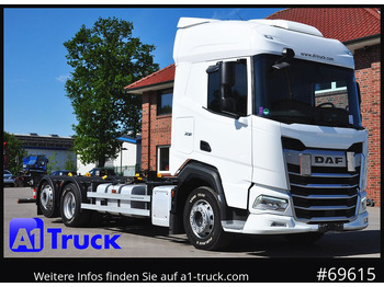 Container transporter/ Swap body truck DAF XF 530