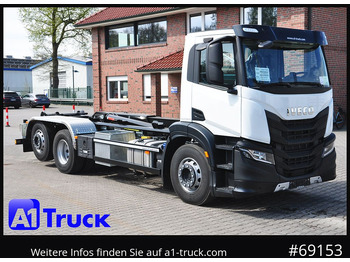 Hook lift truck IVECO X-WAY