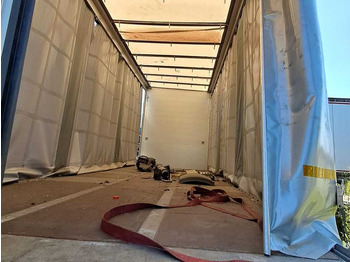 Curtainsider truck Mercedes-Benz Actros 2542, 6X2: picture 5