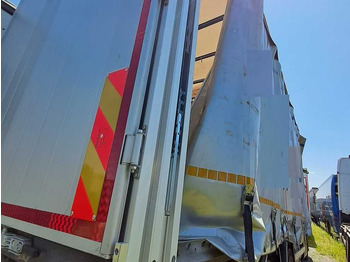 Curtainsider truck Mercedes-Benz Actros 2542, 6X2: picture 3