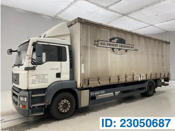 Curtainsider truck MAN TGA 18.320