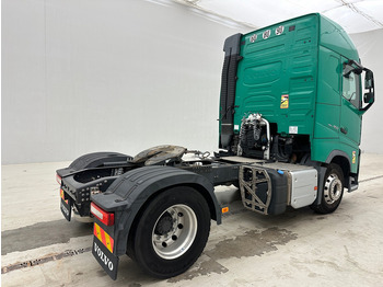 Tractor unit Volvo FH 460 Globetrotter: picture 4