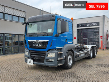 Hook lift truck MAN TGS 26.470