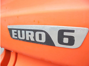 Tractor unit MAN TGX 440: picture 5