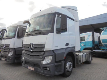 Tractor unit MERCEDES-BENZ Actros 1943
