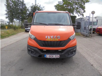 Van Iveco Daily 35C14: picture 2