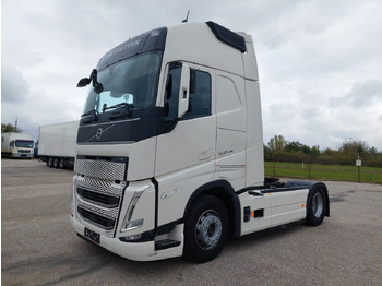 Tractor unit VOLVO FH13