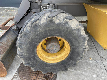 Wheel excavator Volvo EW 140 B: picture 4