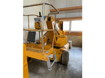 Articulated boom UPRIGHT
