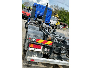 Hook lift truck MAN TGA 26.460: picture 5