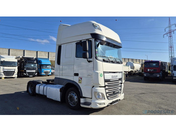 Tractor unit DAF XF 460
