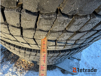 Wheel and tire package for Truck Parti med däck och fälg Volvo lastbil: picture 5