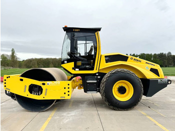Roller BOMAG